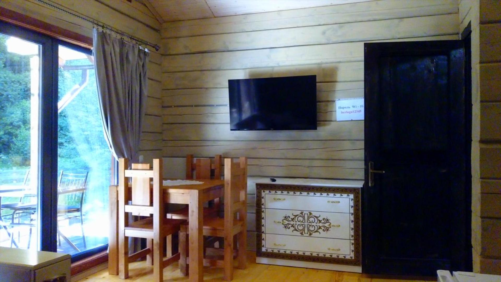 Hotel Berloga-Sinevir Synevyrsʼka Polyana Quarto foto